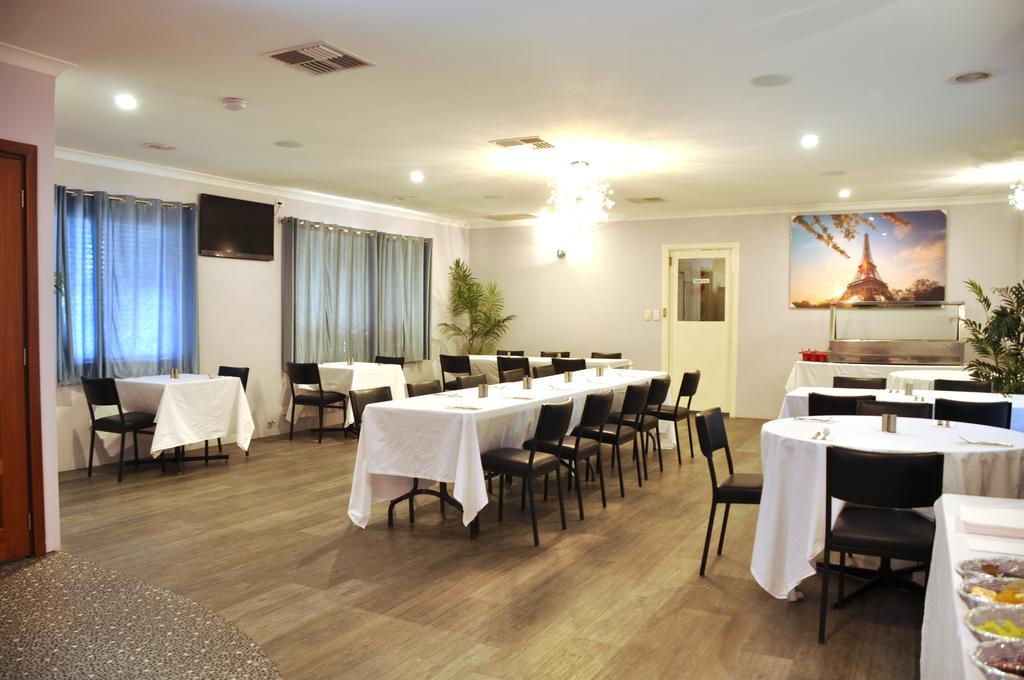 Pinjarra Resort Bagian luar foto